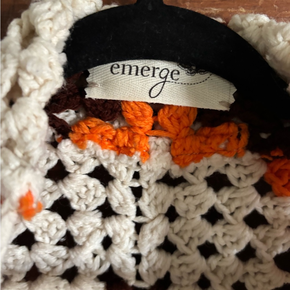 One-of-a-kind upcycled crochet sweater, handmade by a local artisan 🤍 - Picture 5 of 5